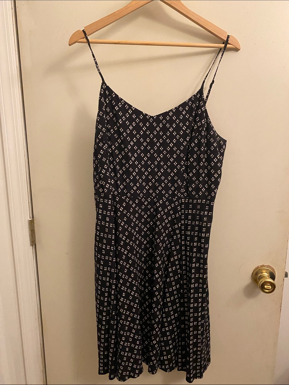 Old Navy Black & White Printed Spaghetti-Strap Midi Dress